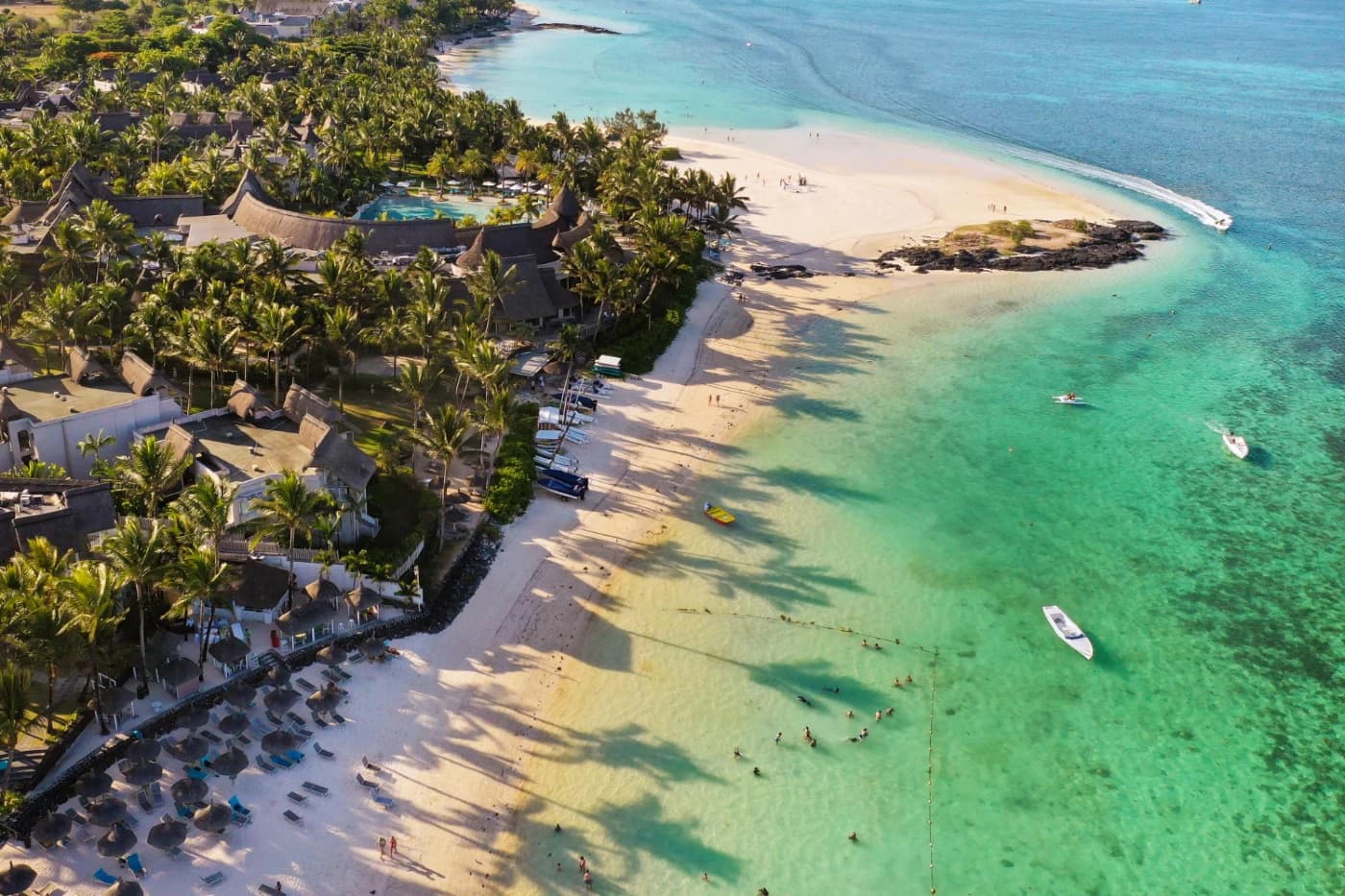 mauritius strand pálmafa bungalló