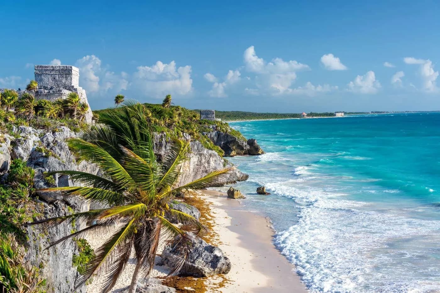 mexikó időjárás tulum fehér homokos strand a maja romok alatt